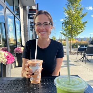 Meet your Posher, Amanda